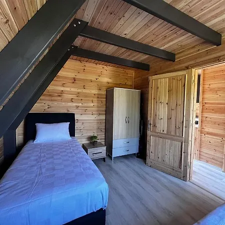 Karya Bungalov Vila